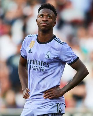 De Burgos Bengoetxea, the referee, sent off Vinícius Jr after he was involved in a scuffle along with several Real and Valencia players